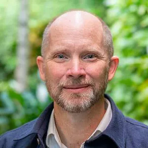 Head and shoulders photo of Luke Disney.