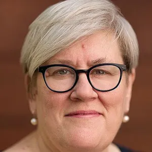 Head and shoulders photo of Rachel Kyte.