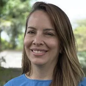 Head and shoulders photo of Marcela Quintero.
