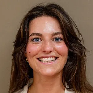 Head and shoulders photo of Rachel Morgan.