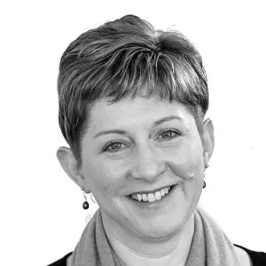 Head and shoulders photo of Faith Ward.