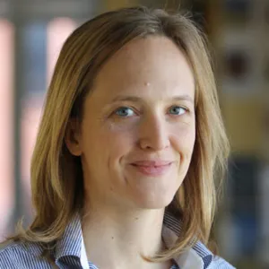 Head and shoulders photo of Gaia Larsen.