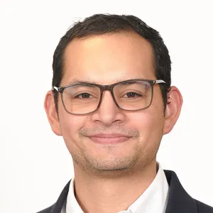 Head and shoulders photo of Juan Pablo Martínez.
