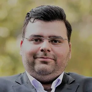 Head and shoulders photo of Mostafa Ziaee.